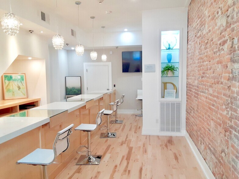 805 N Howard St, Baltimore, MD à vendre - Photo intérieure - Image 2 de 4