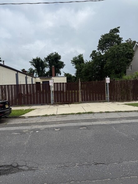 41 Polk St, Riverside, NJ for sale - Building Photo - Image 2 of 12