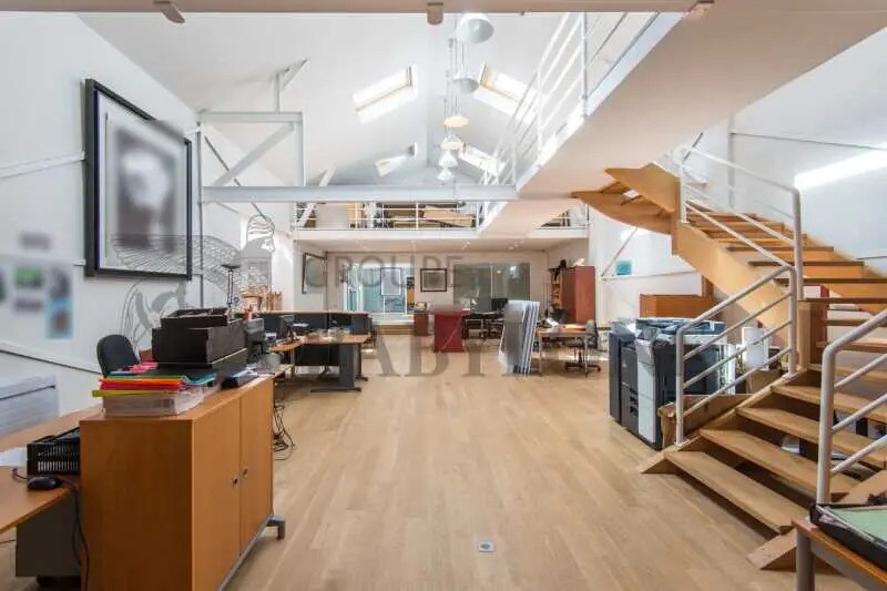 Bureau dans Puteaux à louer - Photo du bâtiment - Image 2 de 10