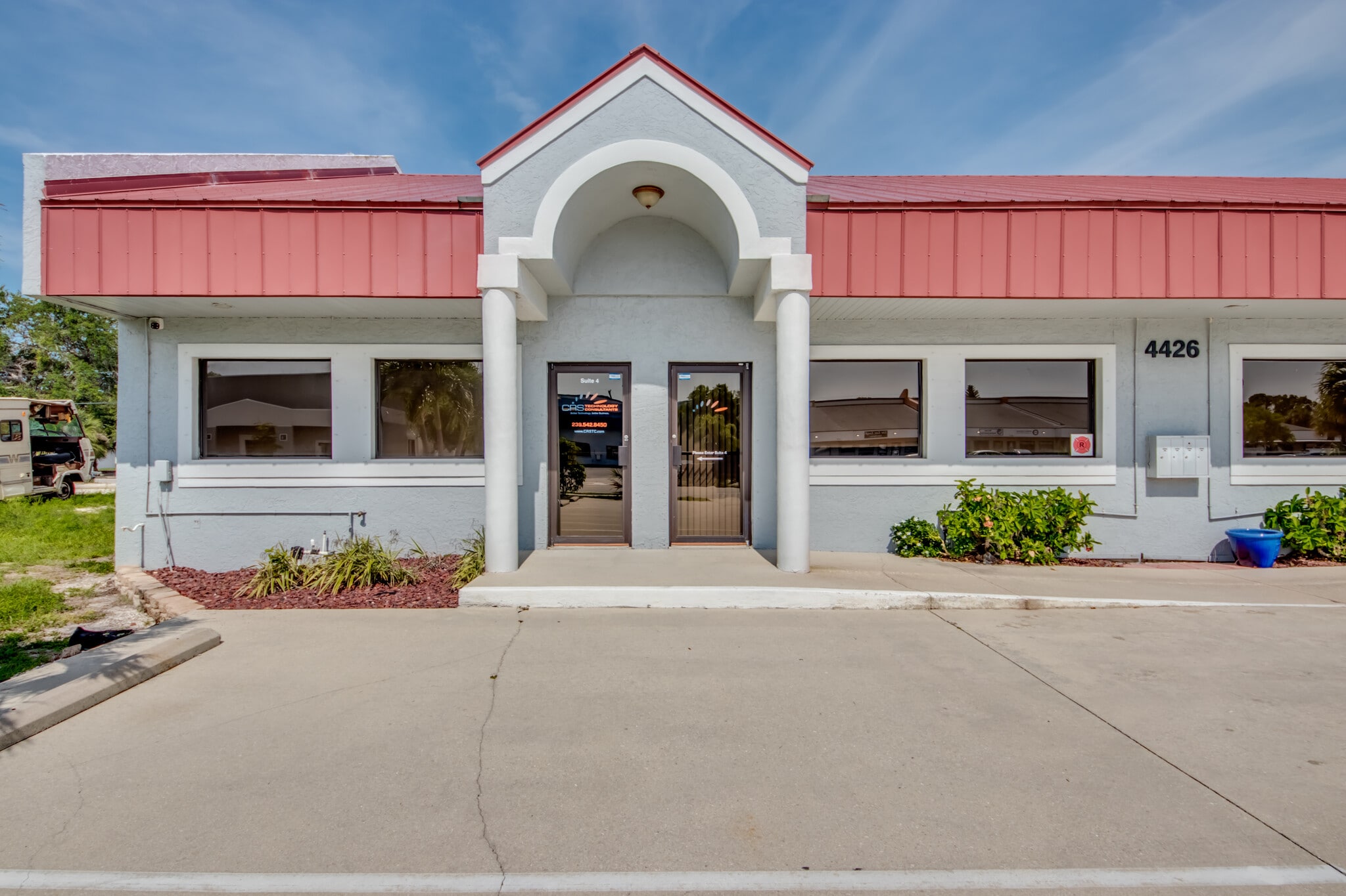 4426 SE 16th Pl, Cape Coral, FL for lease Primary Photo- Image 1 of 20