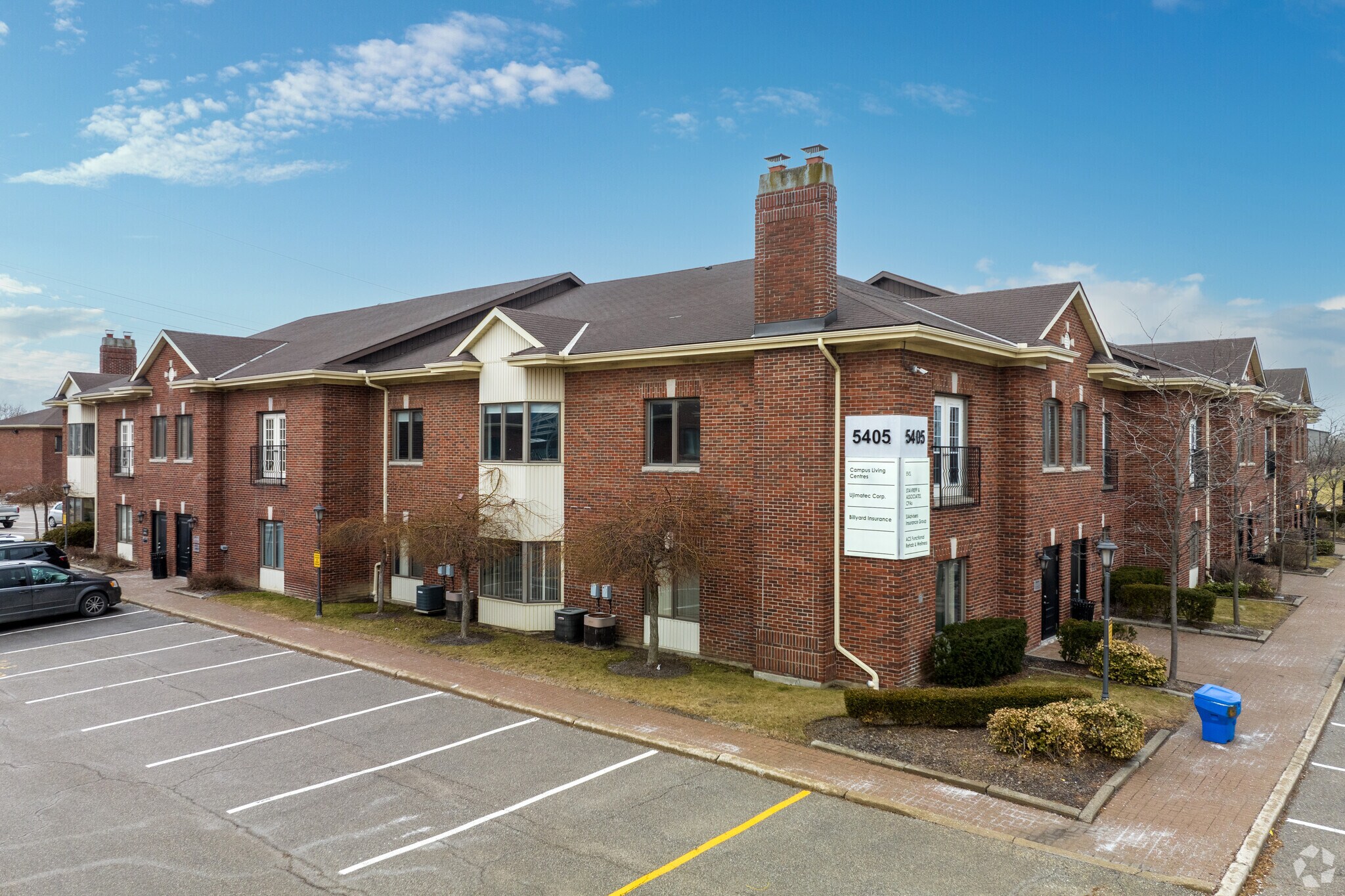 5405 Eglinton Ave W, Toronto, ON à vendre Photo du bâtiment- Image 1 de 1