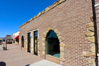 615-643 E Saginaw Hwy, Grand Ledge, MI for lease Interior Photo- Image 2 of 8