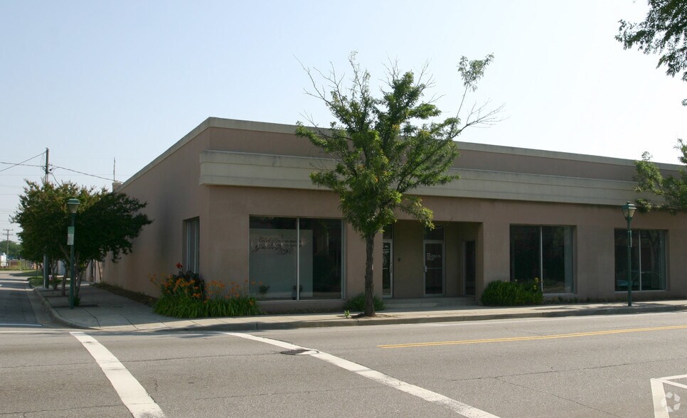 344-350 W 21st St, Norfolk, VA à louer - Photo du bâtiment - Image 2 de 4