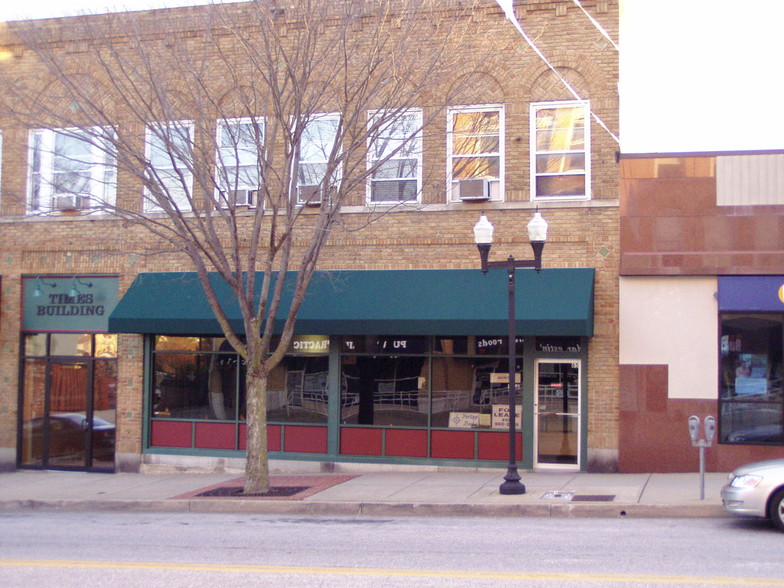 61-65 E Main St, Westminster, MD for lease - Building Photo - Image 3 of 77