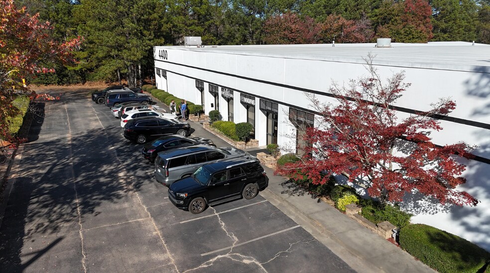 4400 Steve Reynolds Blvd, Norcross, GA à louer - Photo du bâtiment - Image 2 de 9