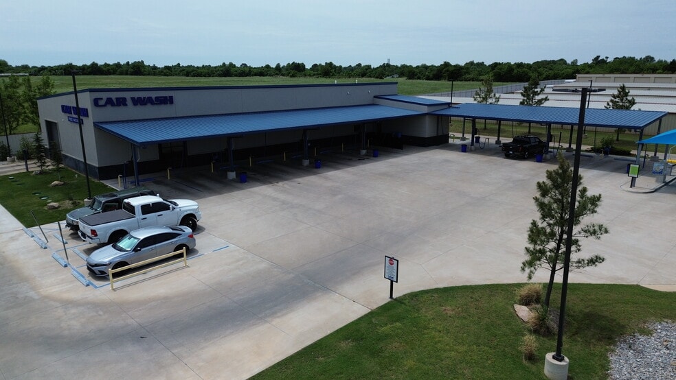 775 N Mustang Rd, Tuttle, OK for sale - Building Photo - Image 2 of 6
