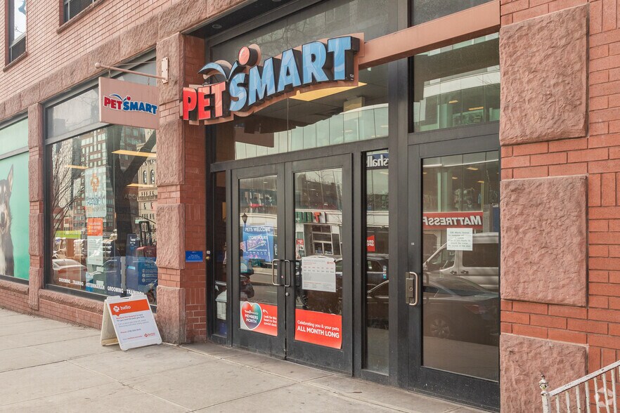 240 Atlantic Ave, Brooklyn, NY à louer - Photo du bâtiment - Image 2 de 4