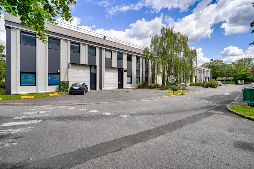 1 Rue Des Campanules, Lognes for lease - Primary Photo - Image 1 of 2