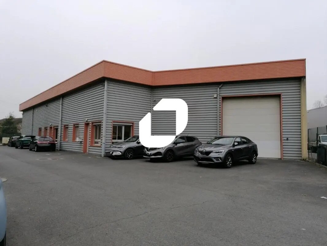 Office in MARCILLY-D'AZERGUES for lease Building Photo- Image 1 of 12