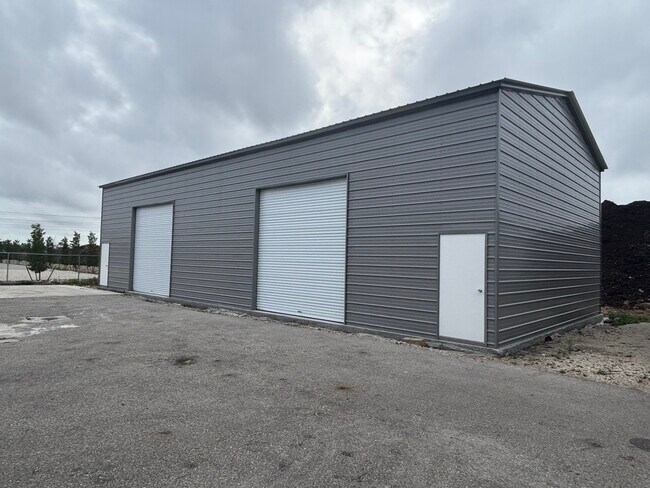 More details for 7200 Bucks Ln, Fort Myers, FL - Flex for Lease