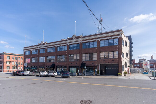 Plus de détails pour 1325 W 1st Ave, Spokane, WA - Bureau à louer