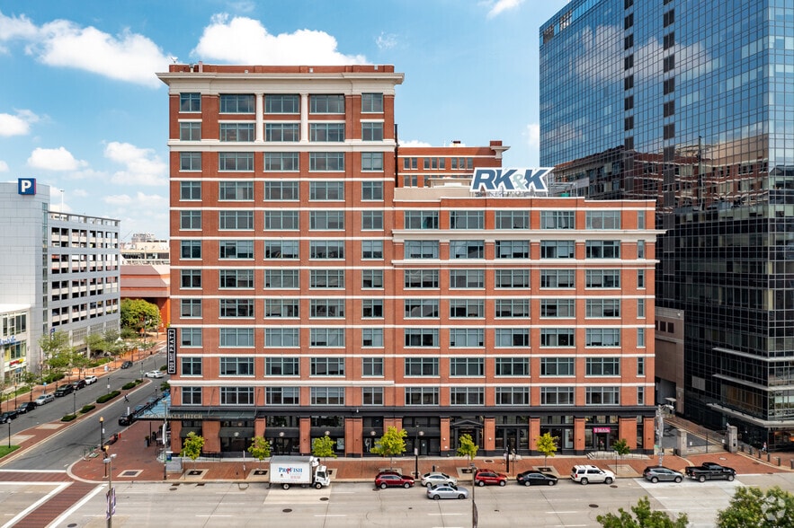 700 E Pratt St, Baltimore, MD à louer - Photo du bâtiment - Image 2 de 8