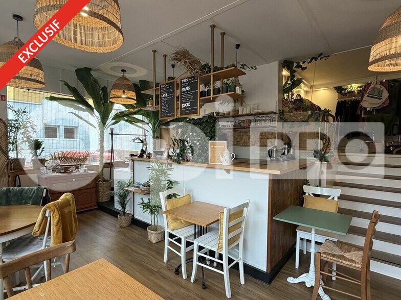 Retail in Le Havre for lease - Interior Photo - Image 2 of 6