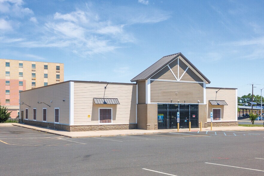 2075 Ferry Ave, Camden, NJ à vendre - Photo du bâtiment - Image 1 de 5