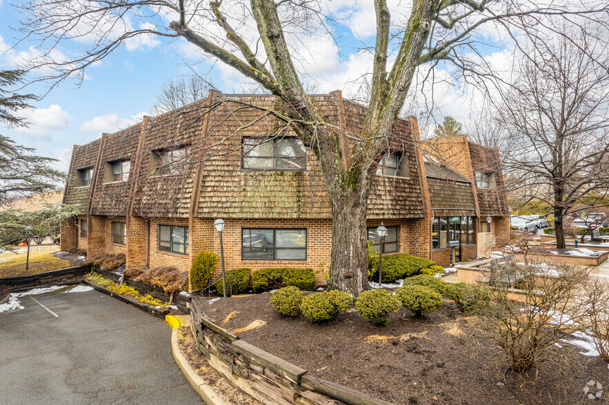 1018 Bethlehem Pike, Spring House, PA for sale - Primary Photo - Image 1 of 1