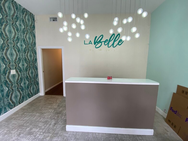 1143 Fulton St, Brooklyn, NY for lease - Building Photo - Image 2 of 9