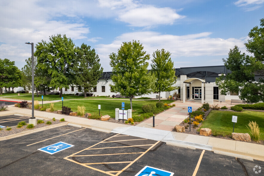 1601 Dry Creek Dr, Longmont, CO à louer - Photo du bâtiment - Image 1 de 9