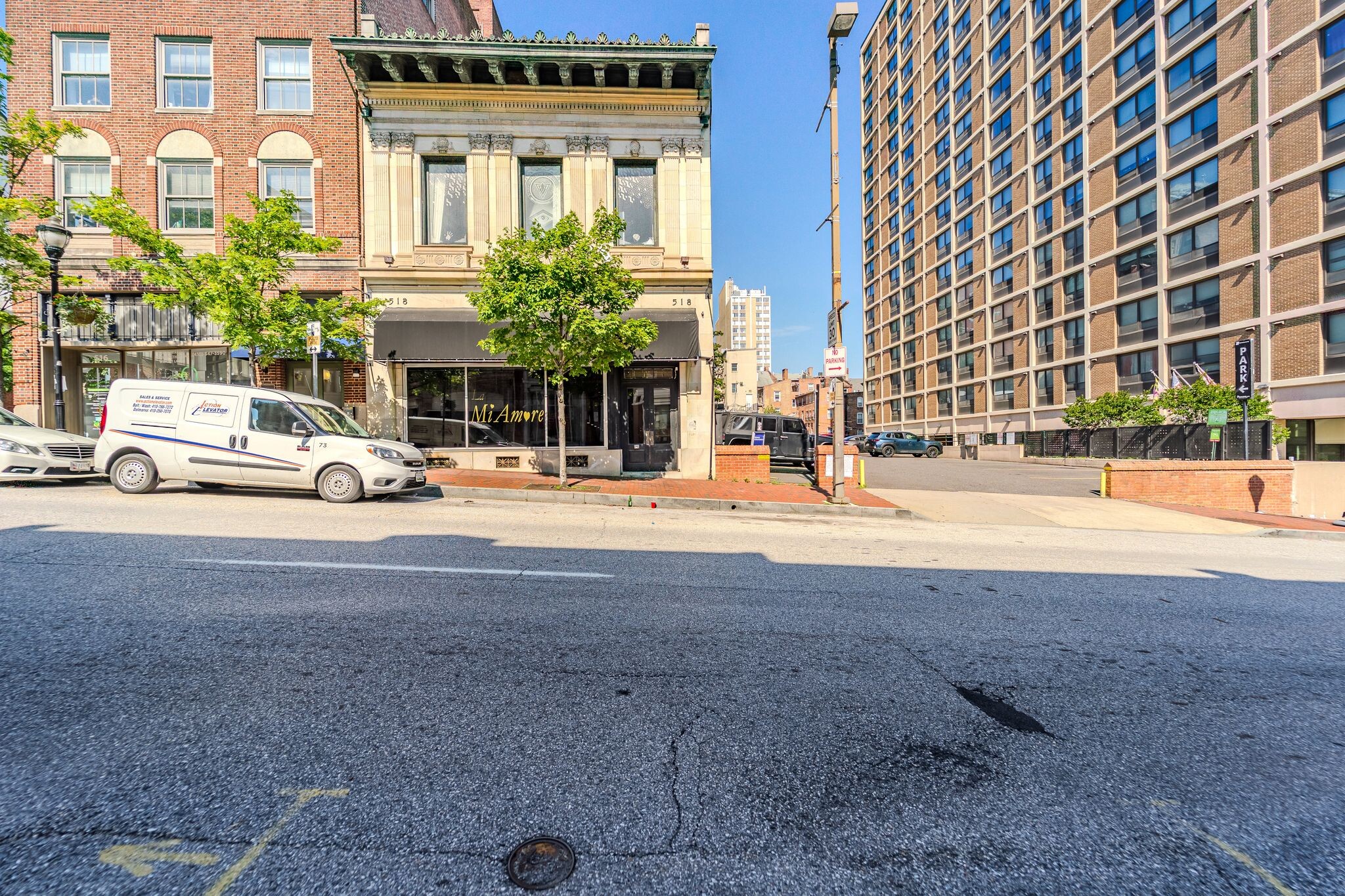 518 N Charles St, Baltimore, MD à vendre Photo intérieure- Image 1 de 25