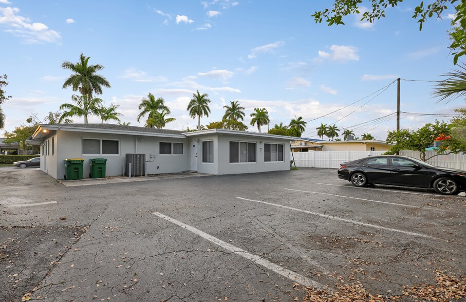 930 S State Road 7, Plantation, FL à vendre - Photo du bâtiment - Image 3 de 24