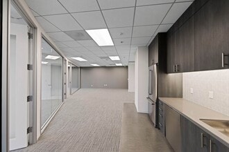 9255 Towne Centre Dr, San Diego, CA for lease Interior Photo- Image 2 of 6