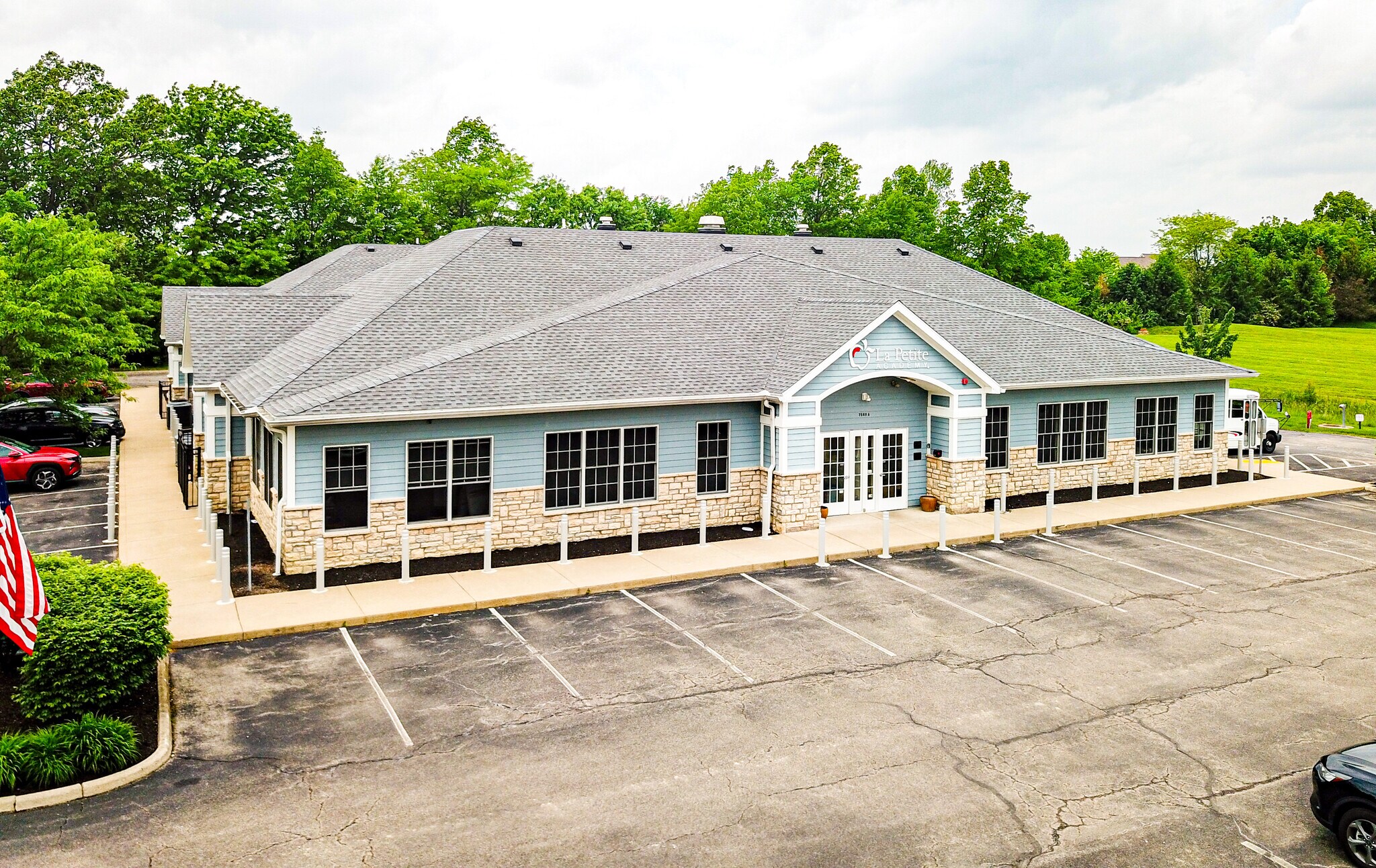 7560 Sawmill Pky, Powell, OH à vendre Photo du bâtiment- Image 1 de 32