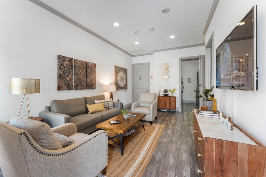 256 Ed English Dr, Shenandoah, TX à vendre - Photo intérieure - Image 2 de 25