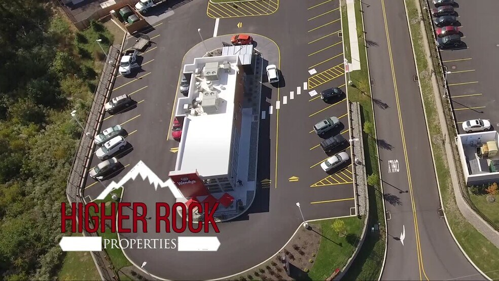 104 Witchwood Rd, North Wales, PA à louer - Vidéo sur l’inscription commerciale - Image 2 de 9