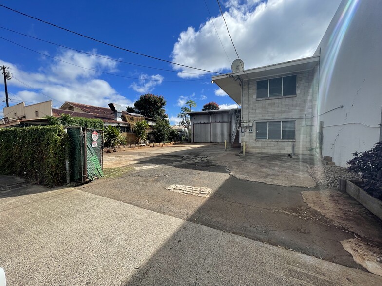 131 Mokauea St, Honolulu, HI for sale - Building Photo - Image 1 of 1