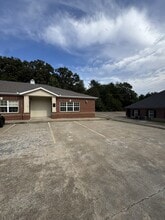 2786 E Millennium Dr, Fayetteville, AR for lease Interior Photo- Image 1 of 19