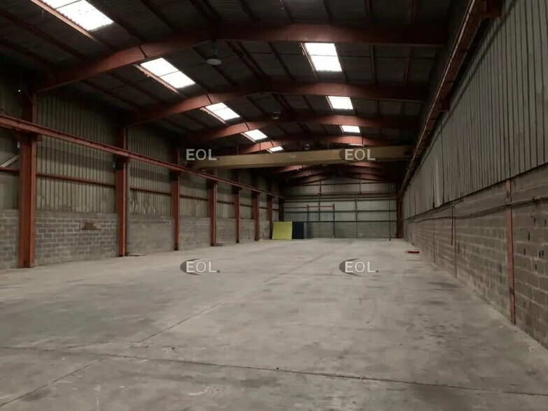 Flex in SAINT-OUEN-L'AUMONE for lease - Interior Photo - Image 3 of 6