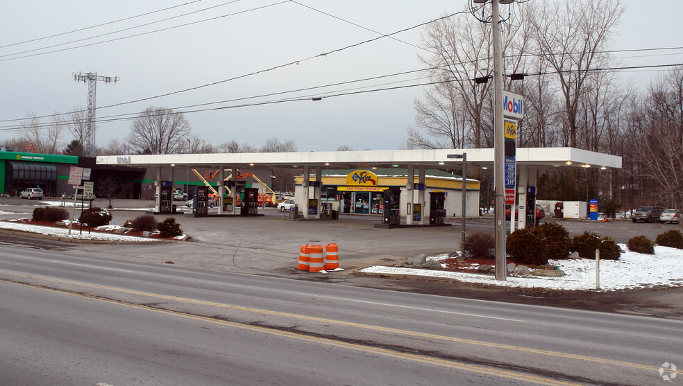 419 E Taft Rd, North Syracuse, NY à louer - Photo du bâtiment - Image 2 de 3