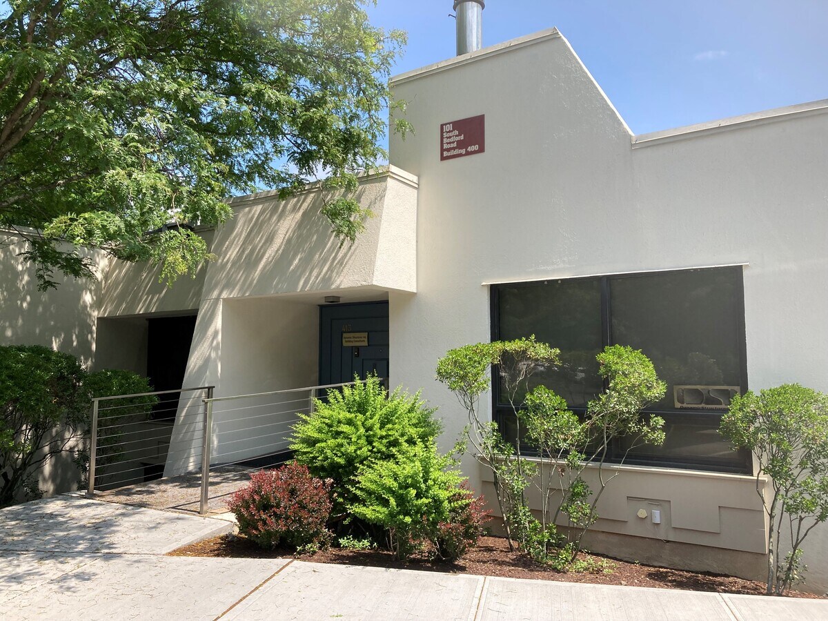 101 S Bedford Rd, Mount Kisco, NY 10549 - Unité 412 - - Photo intérieure - Image 1 of 10