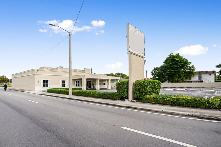 291 NW 37th Ave, Miami, FL à vendre - Photo du bâtiment - Image 2 de 38