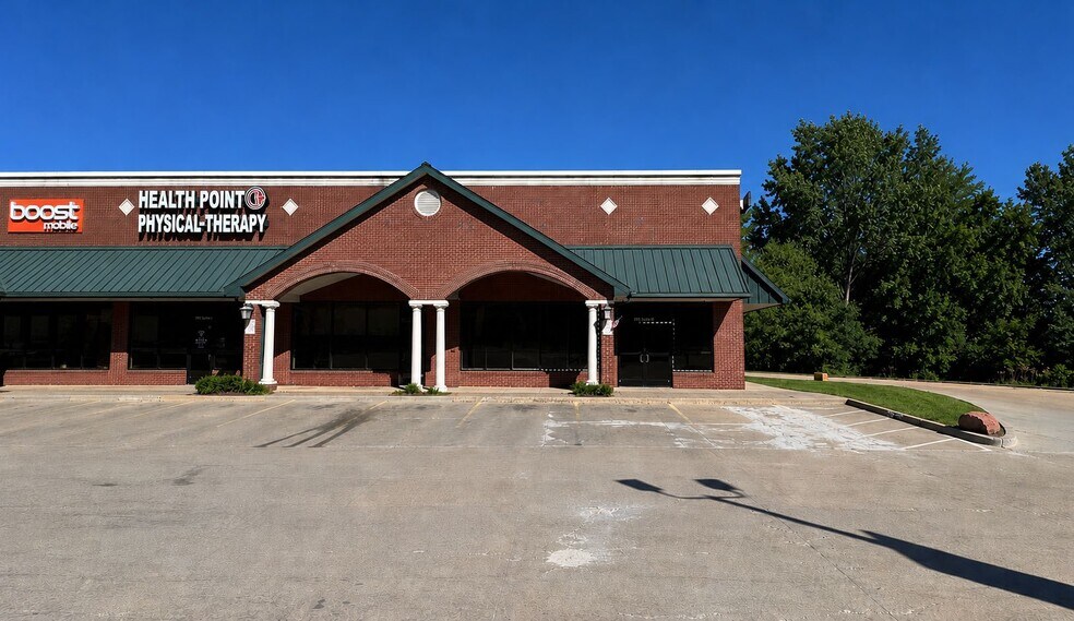 395 N Groesbeck Hwy, Mount Clemens, MI à louer - Photo du bâtiment - Image 1 de 18