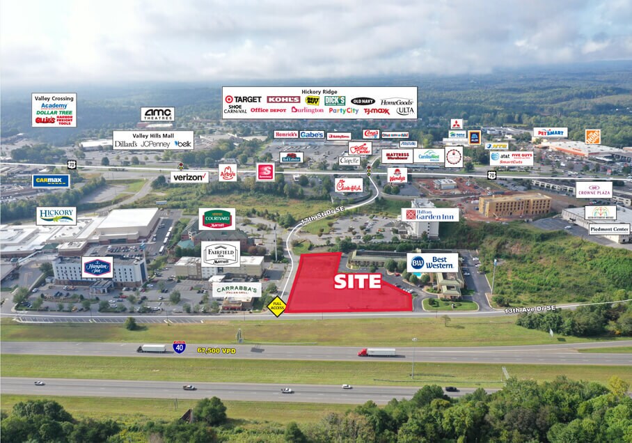 1940 13th Avenue Dr SE, Hickory, NC à vendre Photo principale- Image 1 de 2