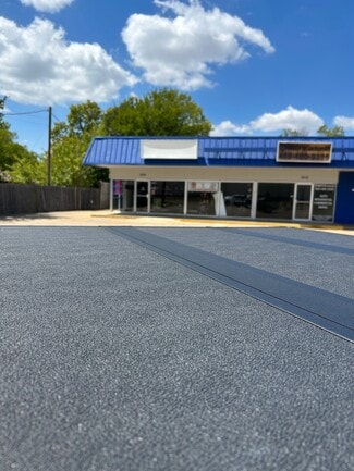 Plus de détails pour 300 S Bowen Rd, Arlington, TX - Bureau à louer