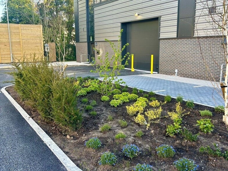 Longstone Rd, Manchester for lease - Building Photo - Image 2 of 9