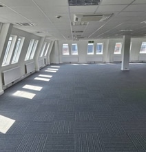 Church Walk, Burgess Hill à louer Photo intérieure- Image 2 de 7