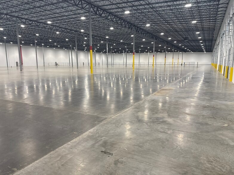 W Ten Rd, Mebane, NC for lease - Building Photo - Image 2 of 5