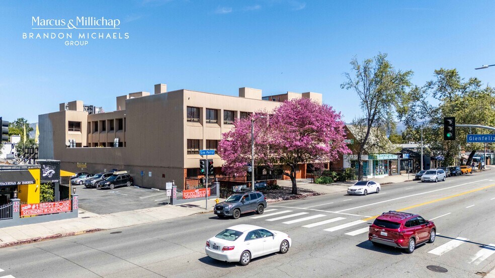 3171 Los Feliz, Los Angeles, CA à vendre - Photo du bâtiment - Image 1 de 17