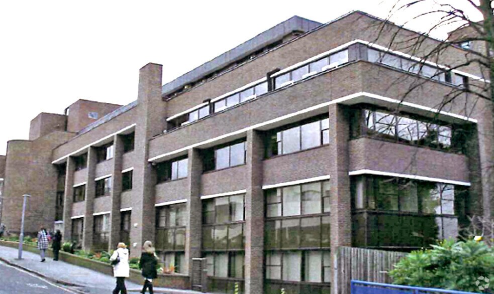 15-17 Elmfield Rd, Bromley à louer - Photo du bâtiment - Image 3 de 6