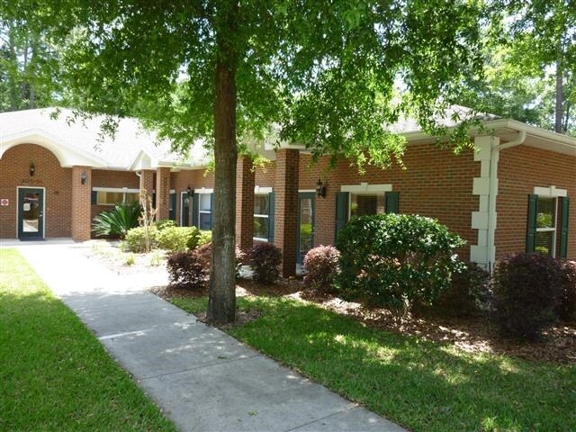 2025 SW 75th St, Gainesville, FL à louer - Photo du bâtiment - Image 3 de 58