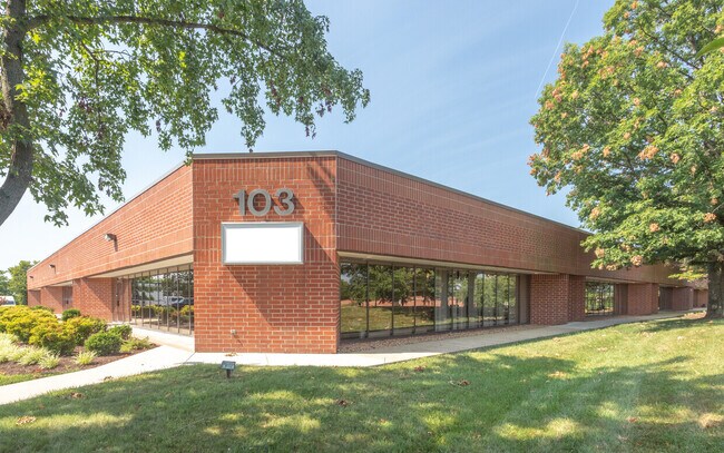Plus de détails pour 103-105 Carpenter Dr, Sterling, VA - Local d'activités à louer
