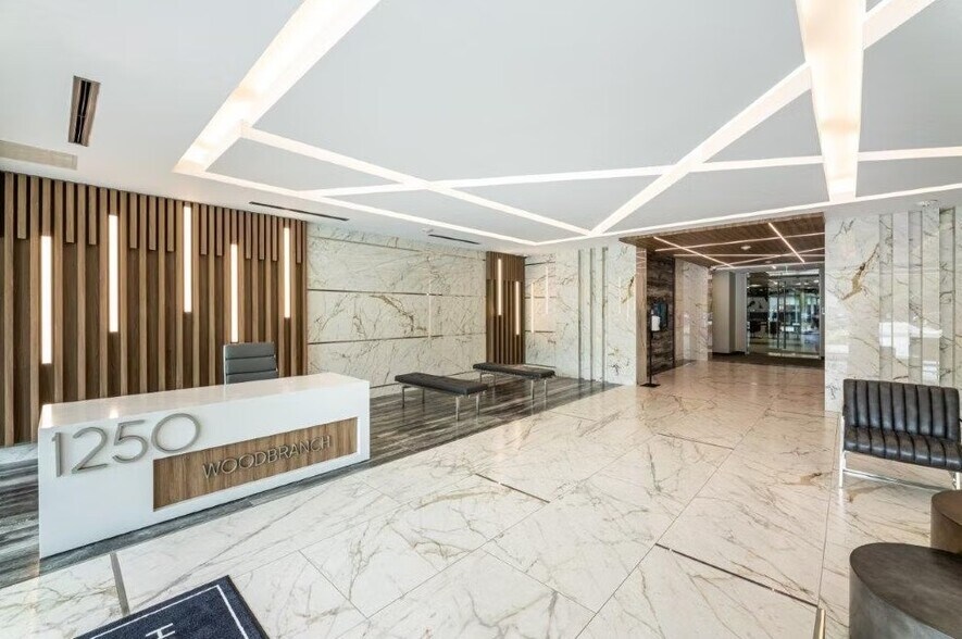 1250 Wood Branch Park Dr, Houston, TX à louer - Hall d’entrée - Image 3 de 8