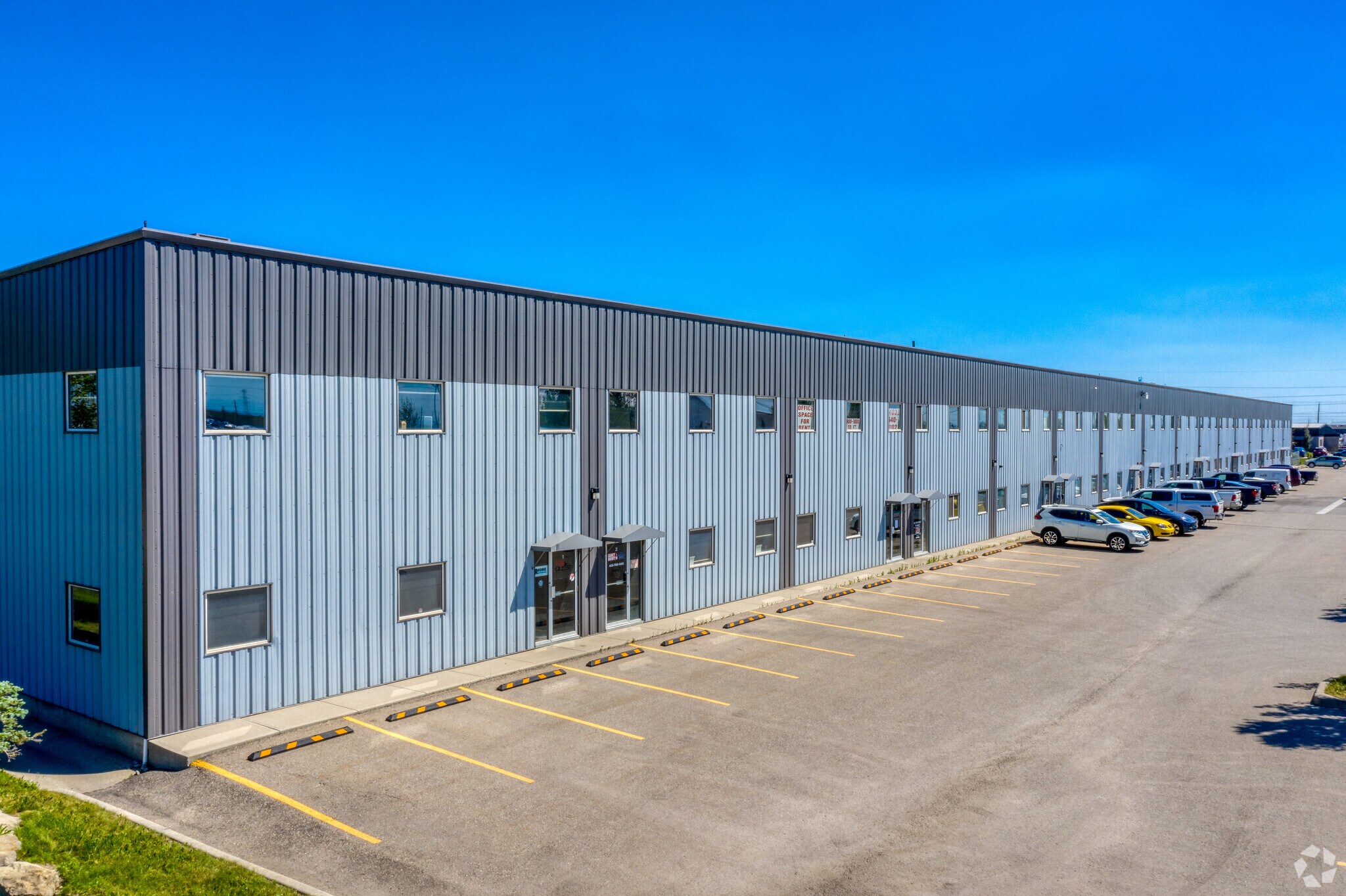 240040 Frontier Pl SE, Rocky View No 44, AB for sale Primary Photo- Image 1 of 1