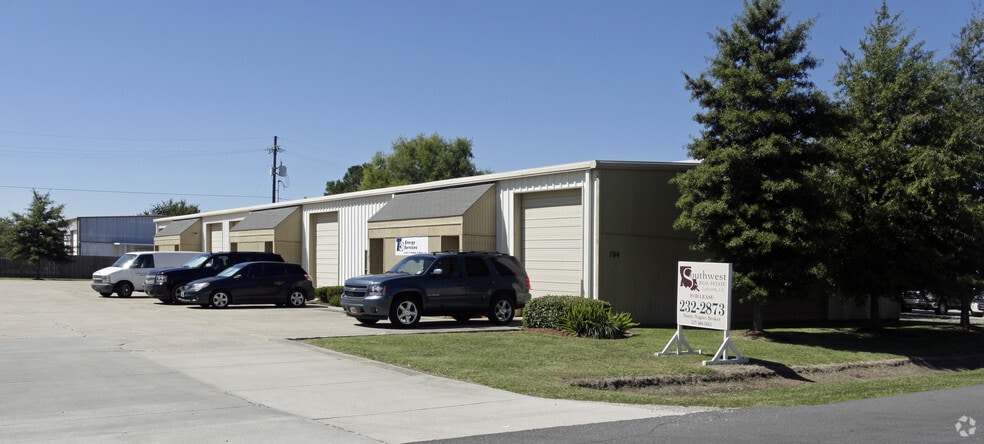 104 Row 2, Lafayette, LA for lease - Primary Photo - Image 1 of 4