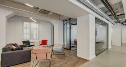 30 Rue De Gramont, Paris for lease Interior Photo- Image 2 of 9