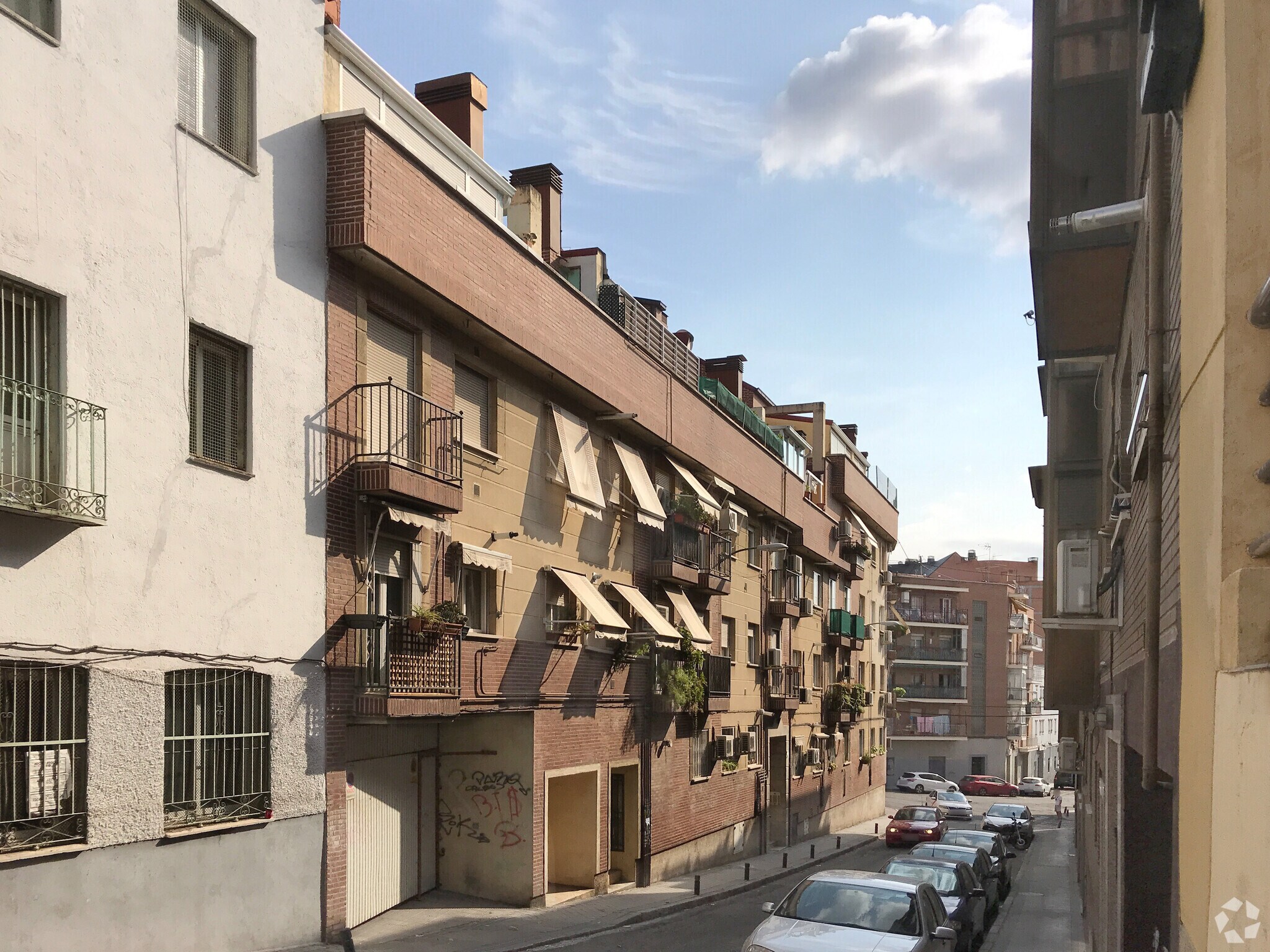 Calle de las Almortas, 16, Madrid, Madrid for lease Primary Photo- Image 1 of 3
