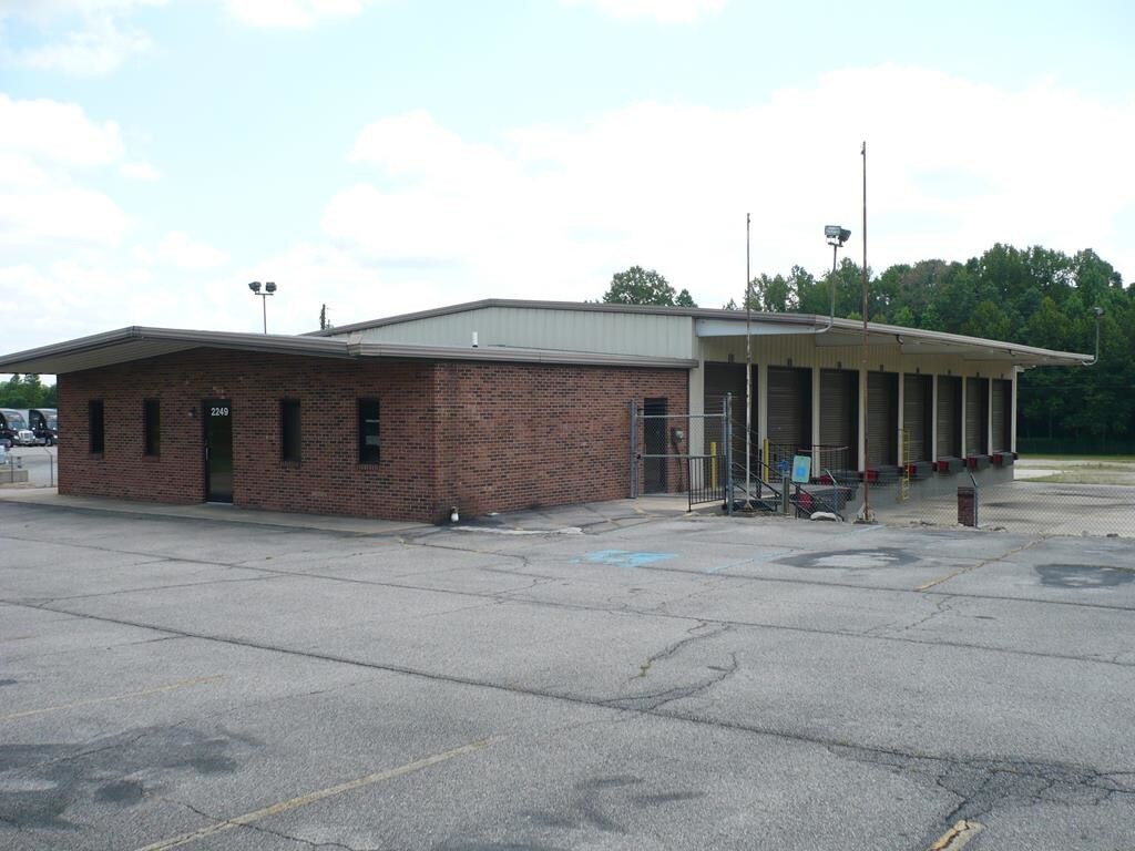 2249 Goodyear Blvd, Danville, VA à vendre Photo du bâtiment- Image 1 de 1