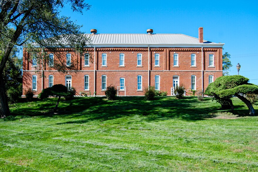 2101 Woolworth Ave, Omaha, NE à louer - Photo du bâtiment - Image 1 de 8